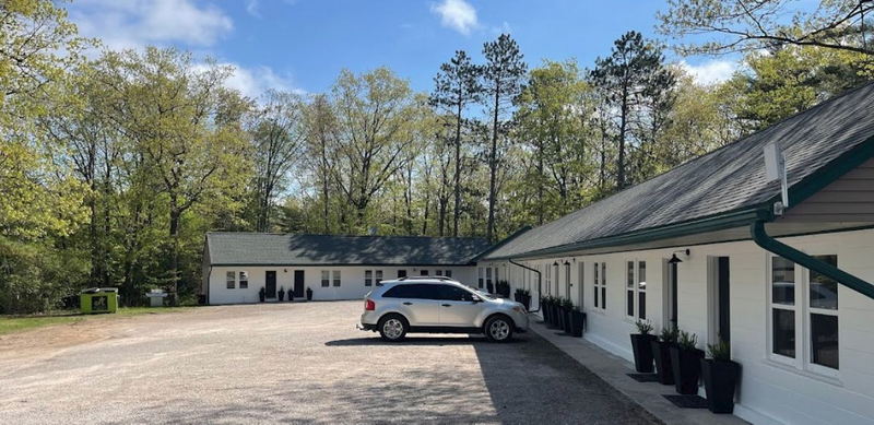 Inland Lakes Motel (Johnson Motel) - Web Listing